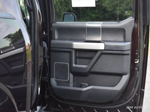 Used 2018 Ford F150 Lariat w/ Equipment Group 502A Luxury AWD/4WD image 11