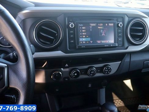 Used 2017 Toyota Tacoma SR5 image 15