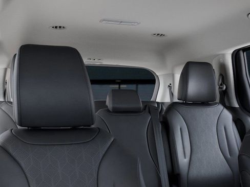 New 2026 Kia Carnival LXS image 27