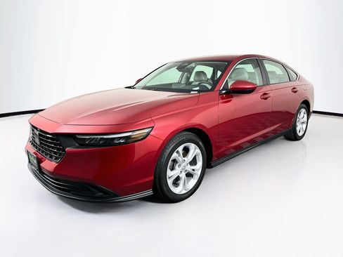 Used 2025 Honda Accord LX image 3