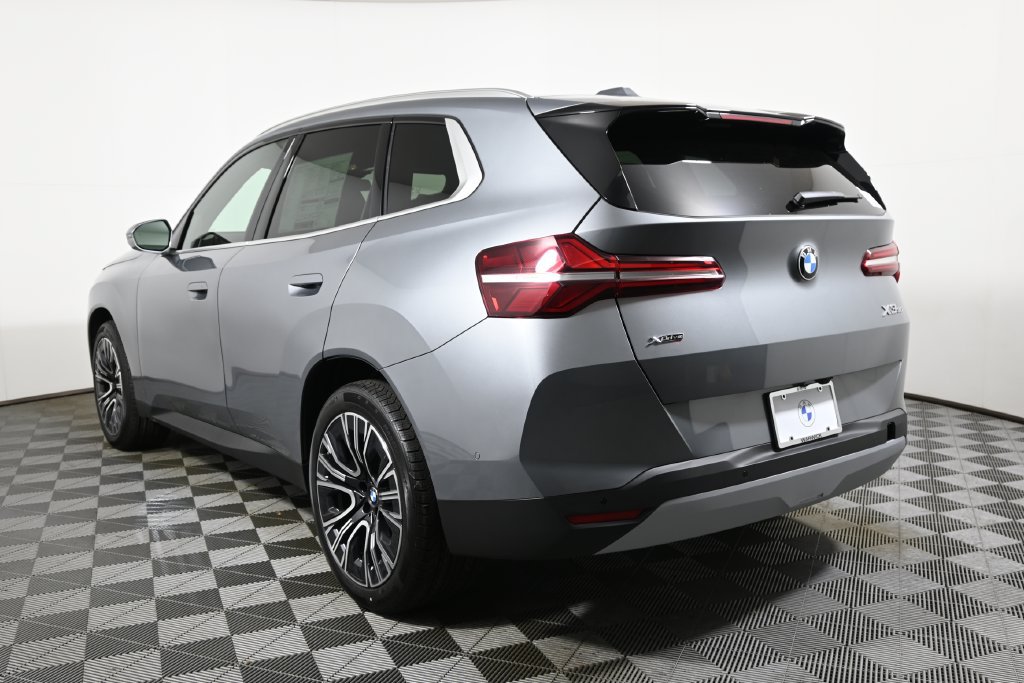 Used 2026 BMW X3 xDrive30i w/ Convenience Package AWD/4WD image 5