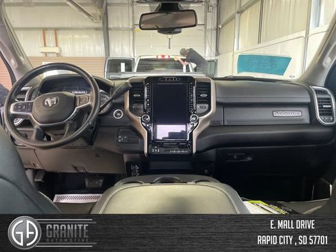 Used 2024 RAM 2500 Laramie AWD/4WD image 23