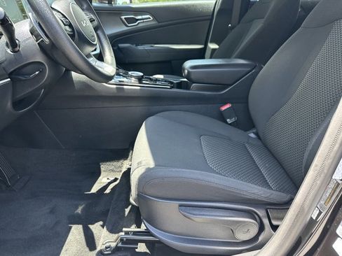 Certified 2023 Kia Sportage LX AWD/4WD image 10
