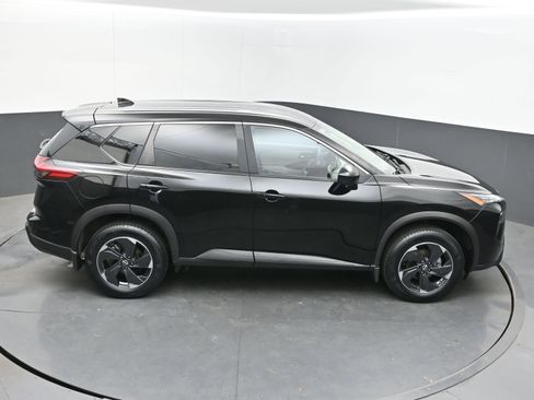 Certified 2024 Nissan Rogue SV image 37