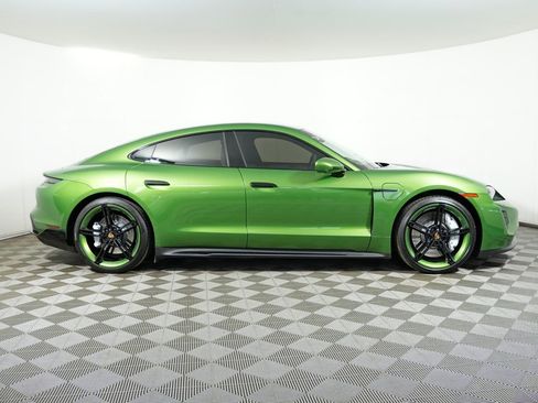 Used 2022 Porsche Taycan 4S image 8