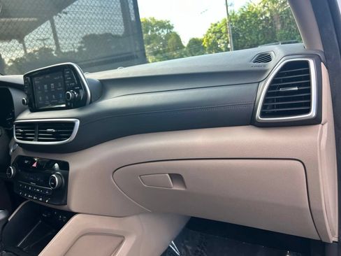 Used 2021 Hyundai Tucson Limited FWD image 23