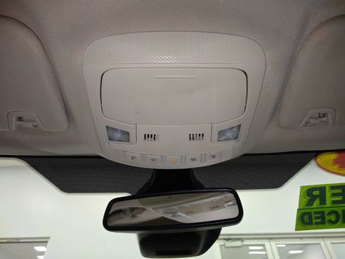 Used 2024 Ford Edge SEL image 29