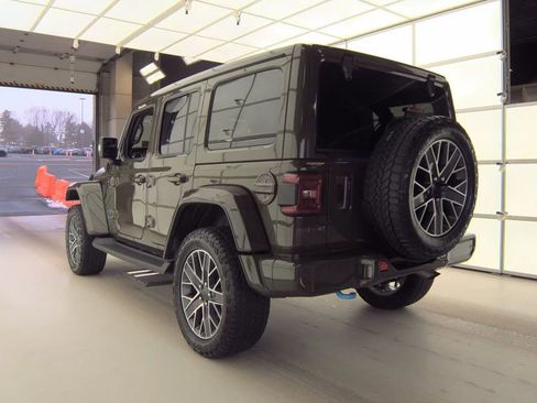 Used 2024 Jeep Wrangler High Altitude image 18