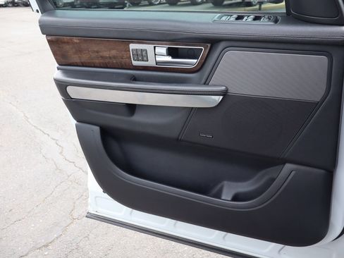 Used 2013 Land Rover Range Rover Sport HSE AWD/4WD image 31