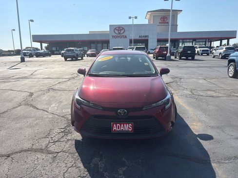 Used 2025 Toyota Corolla LE FWD image 3