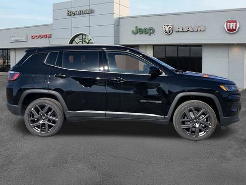 New 2026 Jeep Compass Latitude w/ Sun and Sound Group image 8