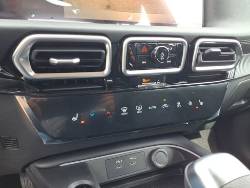 New 2026 Nissan Sentra SV image 12