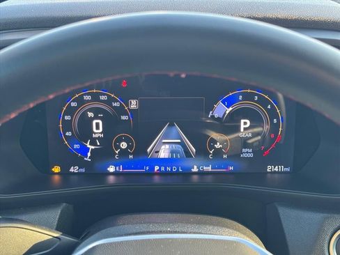 Used 2025 Chevrolet Colorado W/T w/ Advanced Trailering Package RWD image 20