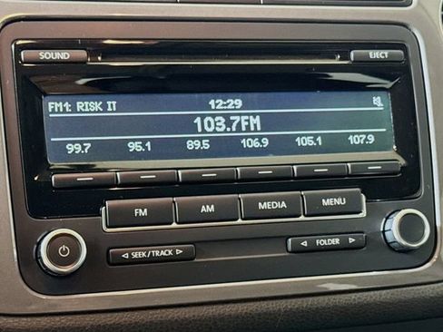 Used 2014 Volkswagen Tiguan S FWD image 11