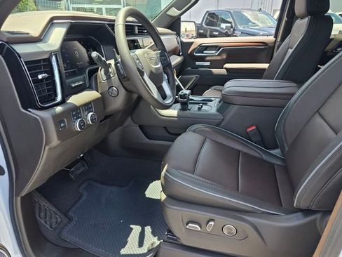 New 2026 GMC Sierra 1500 Denali w/ Denali Reserve Package AWD/4WD image 11