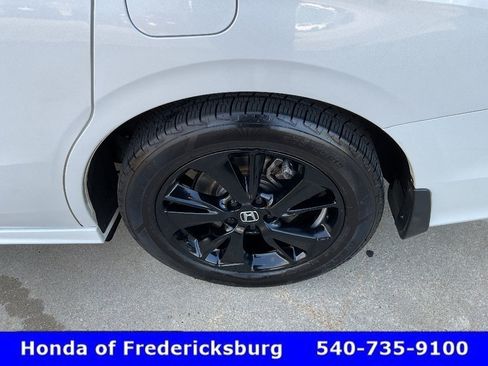 Certified 2023 Honda Odyssey Sport image 11