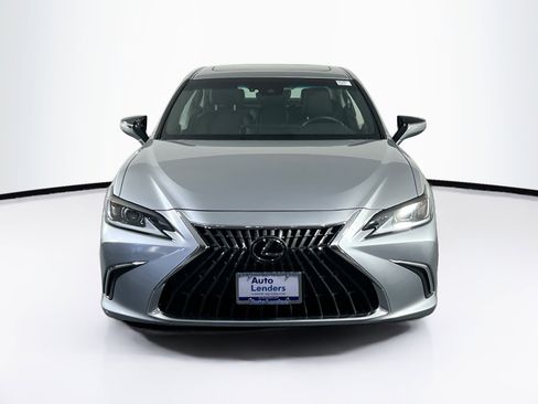Used 2024 Lexus ES 250 w/ Premium Package AWD/4WD image 2