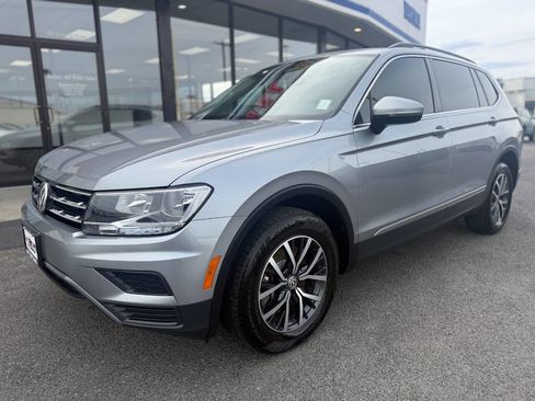 Used 2021 Volkswagen Tiguan SE w/ Panoramic Sunroof Package AWD/4WD image 1