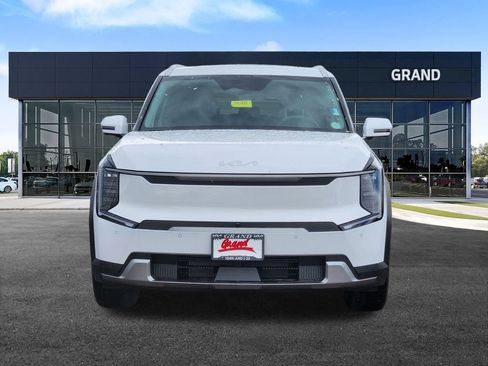 New 2026 Kia EV9 Wind AWD/4WD image 3