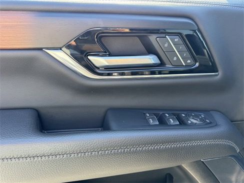 Certified 2025 GMC Yukon XL Denali image 14