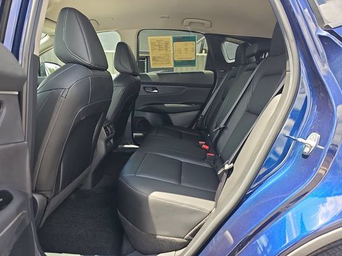 Used 2025 Nissan Murano SV AWD/4WD image 19