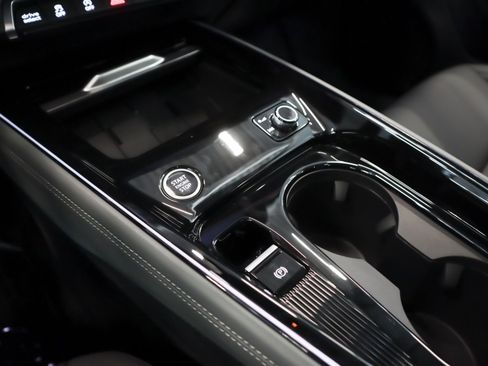 New 2026 Audi Q3 quattro 2.0T AWD/4WD image 21