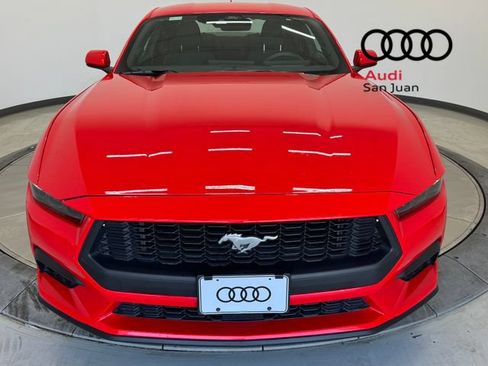 Used 2025 Ford Mustang Coupe RWD image 2