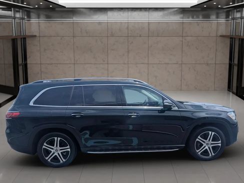 Used 2022 Mercedes-Benz GLS 450 4MATIC image 6