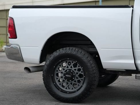 Used 2018 RAM 2500 Tradesman w/ Chrome Appearance Group AWD/4WD image 16