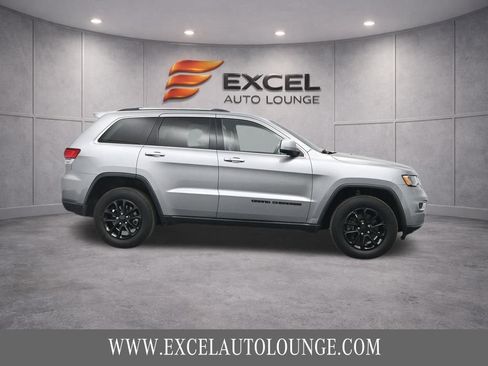 Used 2021 Jeep Grand Cherokee Laredo X AWD/4WD image 10