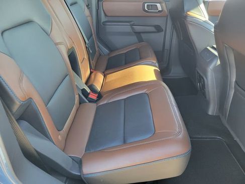 Used 2024 Ford Bronco Outer Banks image 11