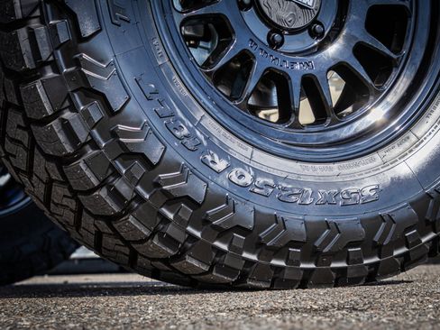 New 2025 Ford Bronco Badlands AWD/4WD image 15