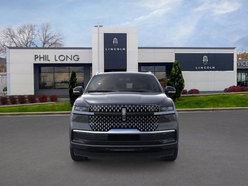 New 2025 Lincoln Navigator Reserve image 6