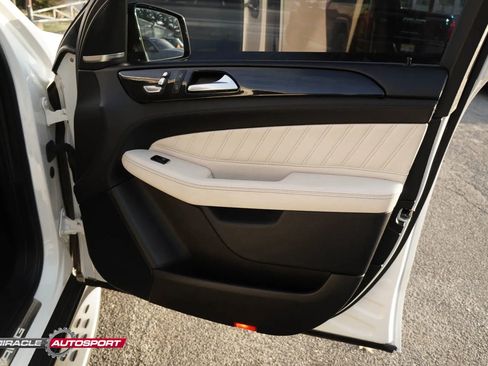 Used 2018 Mercedes-Benz GLE 43 AMG 4MATIC w/ Premium 3 Package image 30