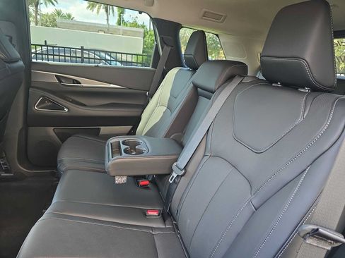 Certified 2026 INFINITI QX60 Luxe w/ Cargo Package FWD image 13