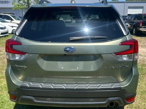 Used 2021 Subaru Forester Limited w/ Popular Package #3 image 5