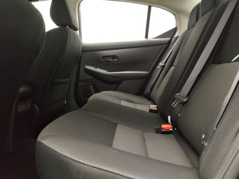 Used 2025 Nissan Sentra SV FWD image 18