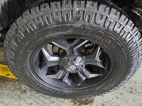 Used 2018 Jeep Wrangler Unlimited Sport S image 7