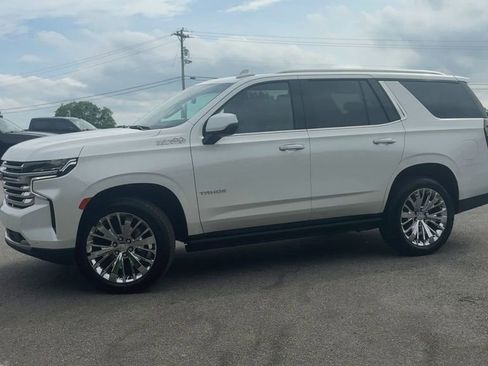 Certified 2021 Chevrolet Tahoe High Country w/ Premium Package AWD/4WD image 5