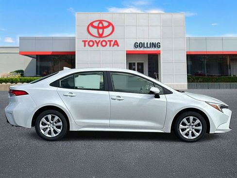 New 2026 Toyota Corolla LE FWD image 2