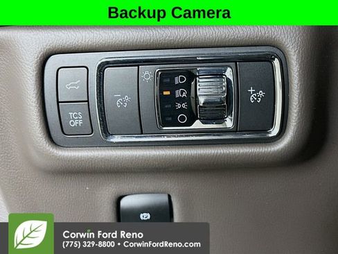 Used 2023 Lincoln Nautilus Reserve w/ Equipment Group 201A image 10