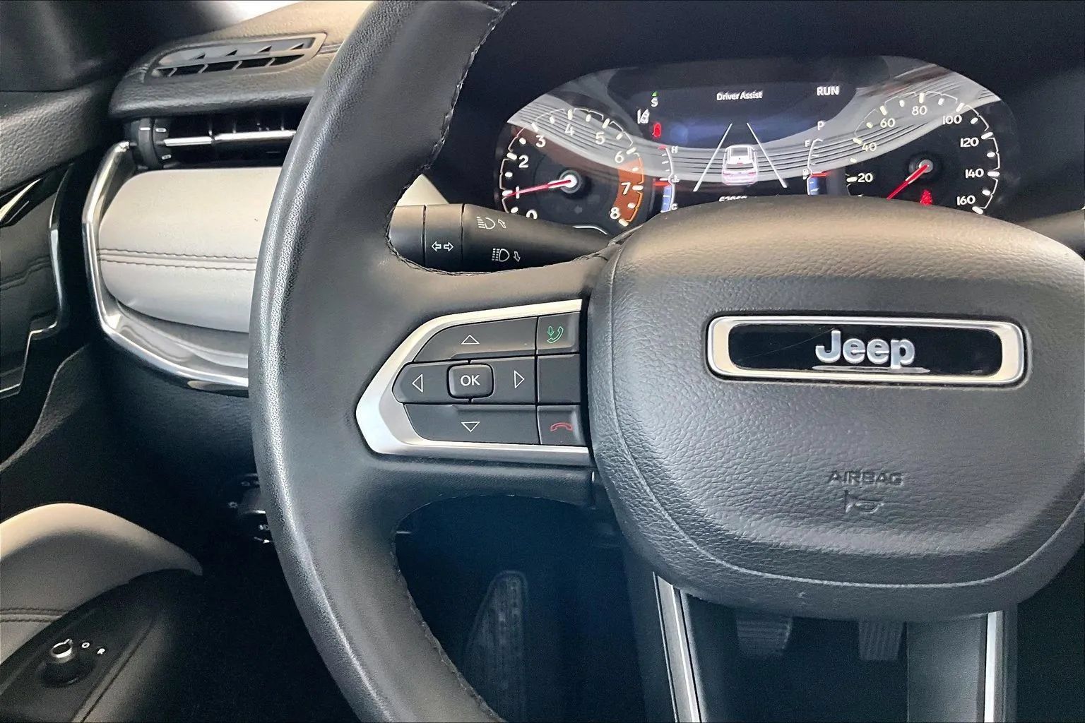 Used 2023 Jeep Compass Limited AWD/4WD image 10