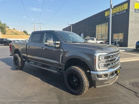 Used 2025 Ford F350 Lariat w/ FX4 Off-Road Package AWD/4WD image 2