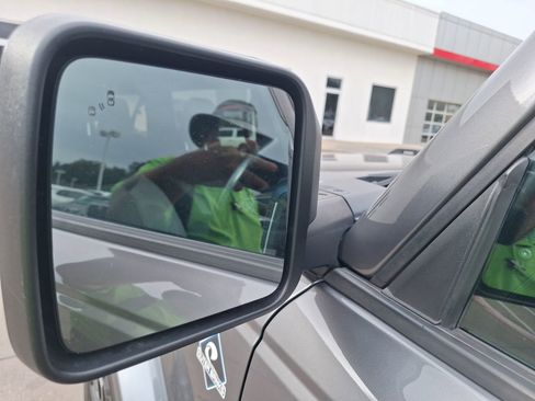 Used 2022 Ford Bronco Outer Banks image 14