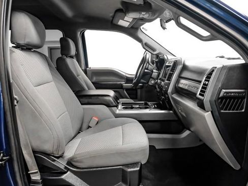 Used 2017 Ford F250 XLT w/ XLT Value Package image 39