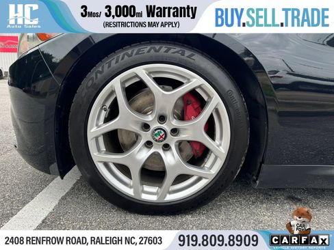 Used 2018 Alfa Romeo Giulia Ti RWD image 10