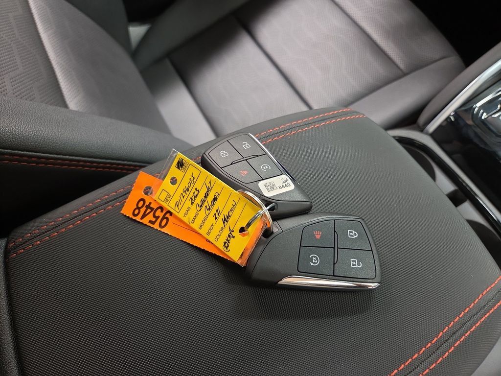 Used 2023 Chevrolet Colorado Z71 w/ Z71 Convenience Package 2 AWD/4WD image 14