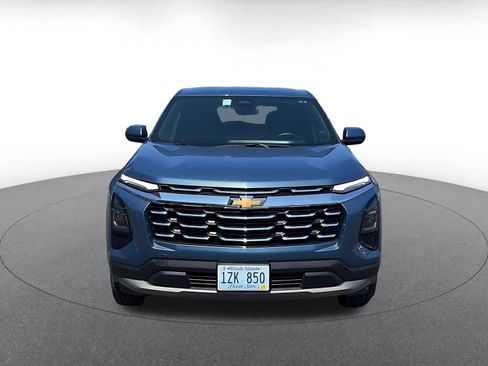 Used 2025 Chevrolet Equinox LT FWD image 4
