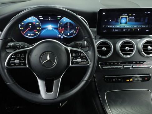 Used 2022 Mercedes-Benz GLC 300 4MATIC w/ Premium Package Lite image 12