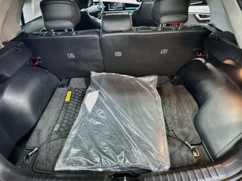 Used 2025 Kia Niro EX w/ EX Cold Weather Package FWD image 26